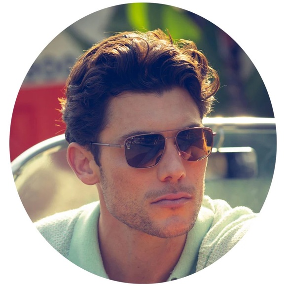 Serengeti Haywood Small Gold Frame Sunglasses Polarized with Green Lenses.